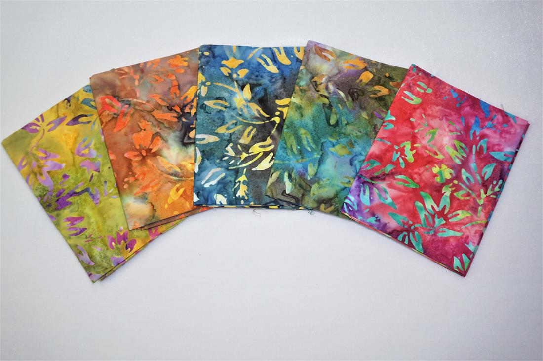 Multicolour Printed Cotton Fat Quarter Bundle