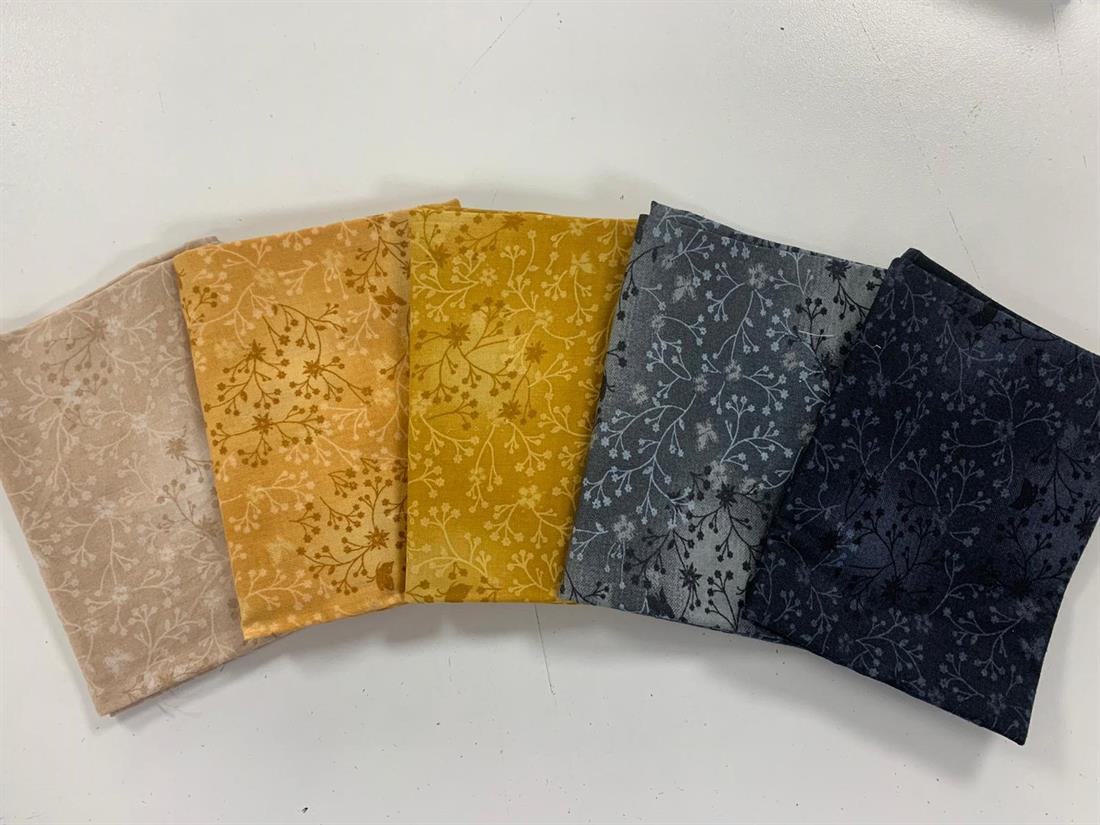 Multicolour Printed Cotton Fat Quarter Bundle