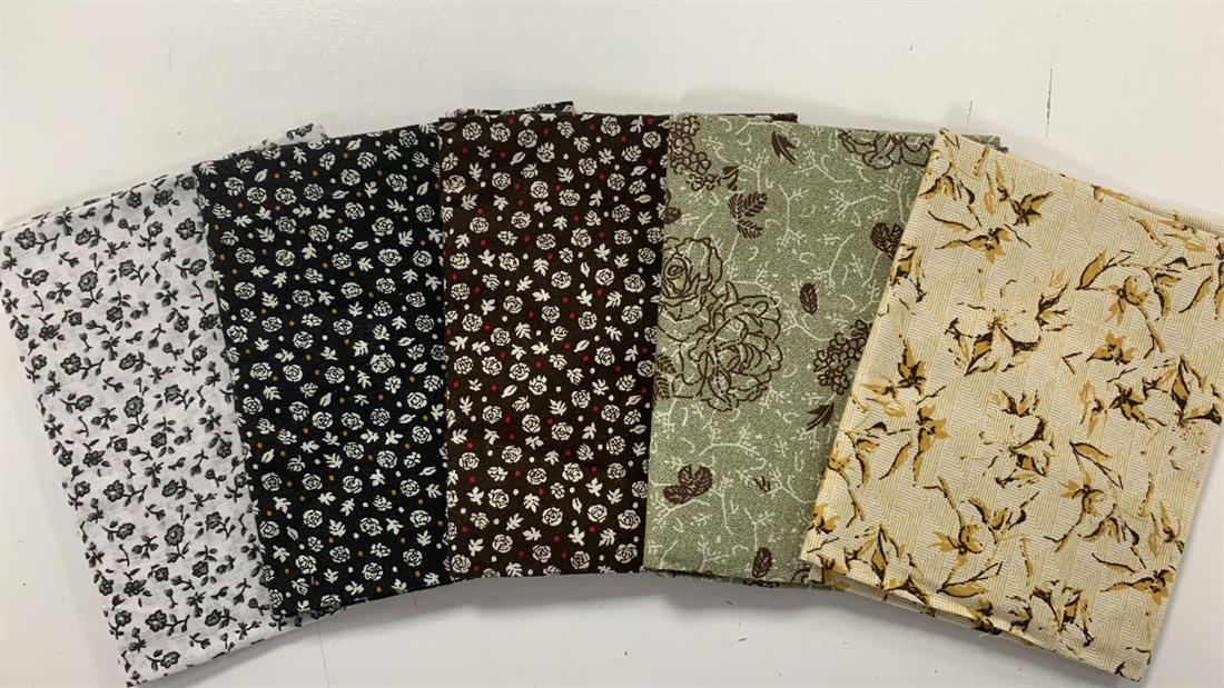 Parrot Green Cotton Fat Quarter Bundle