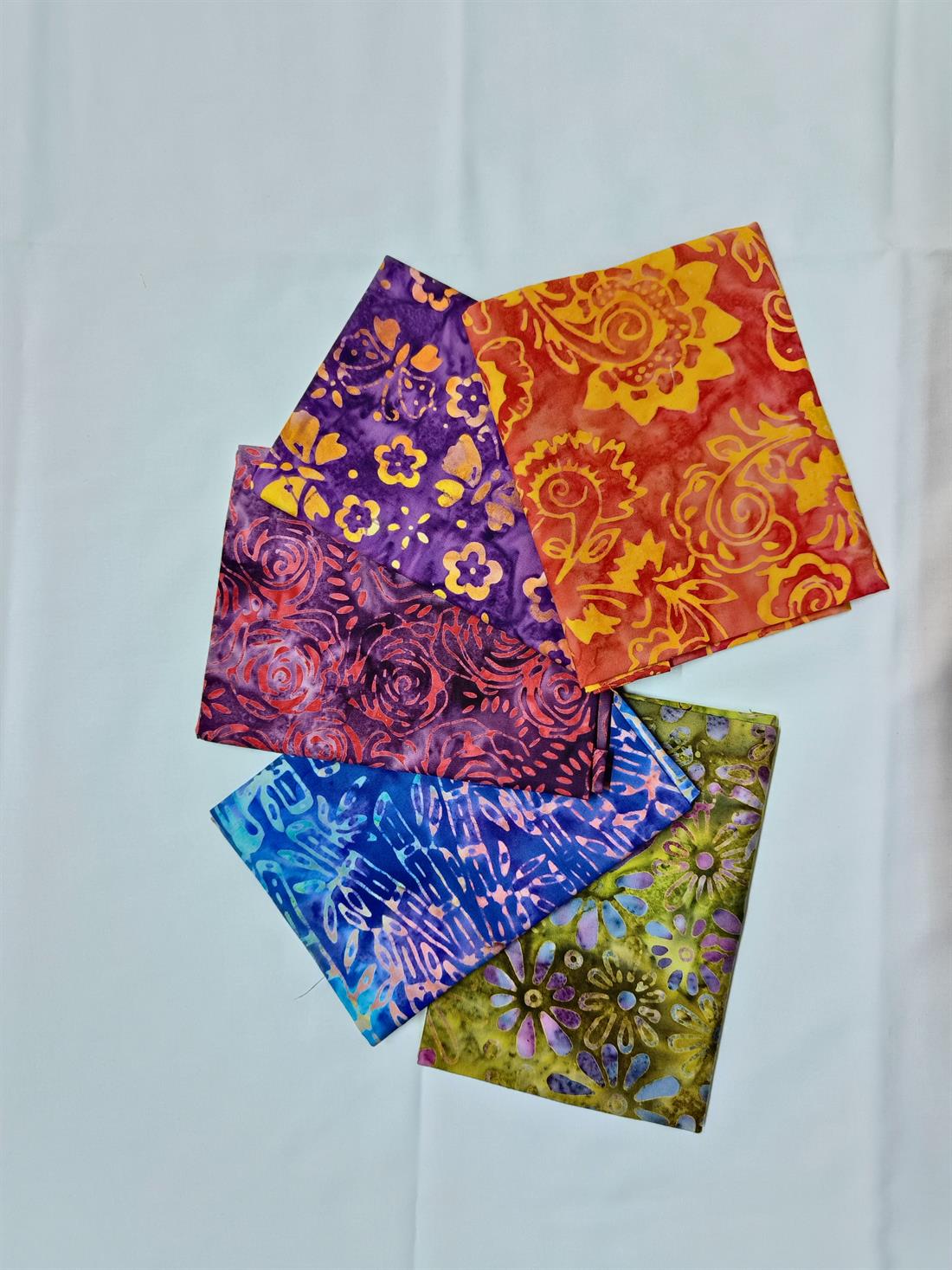 Multicolour Printed Cotton Fat Quarter Bundle
