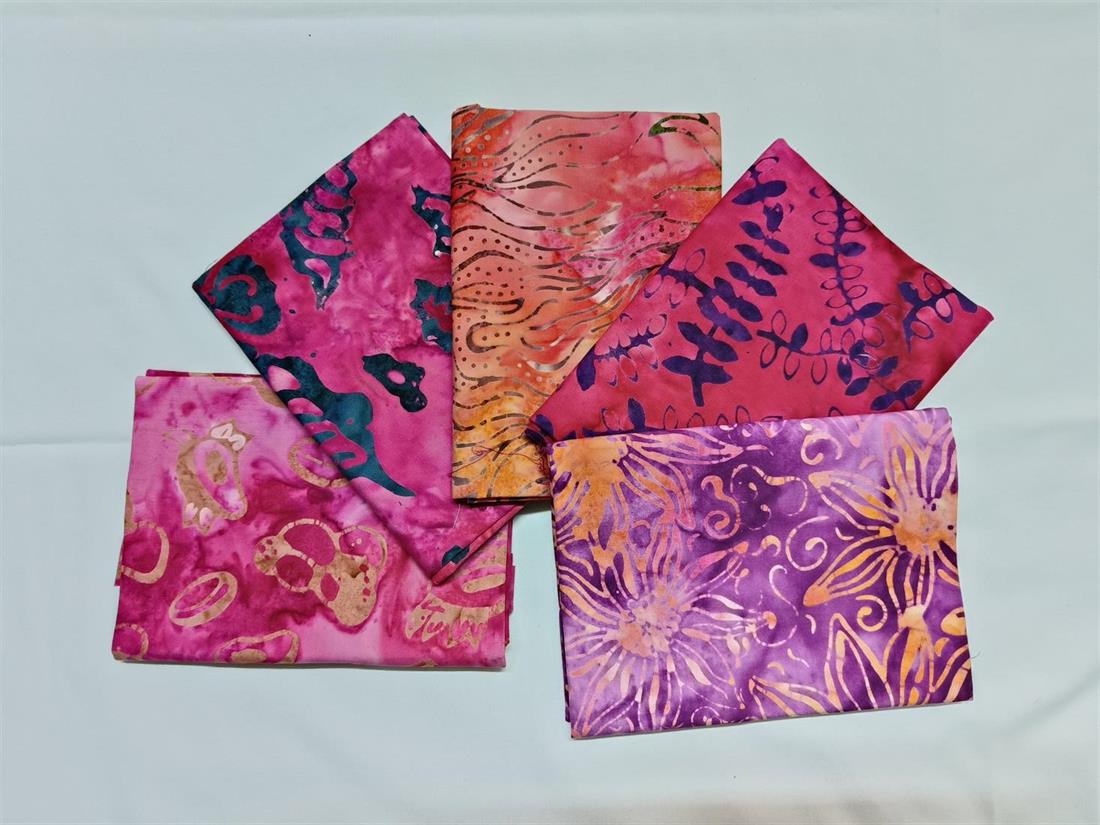 Multicolour Printed Cotton Fat Quarter Bundle