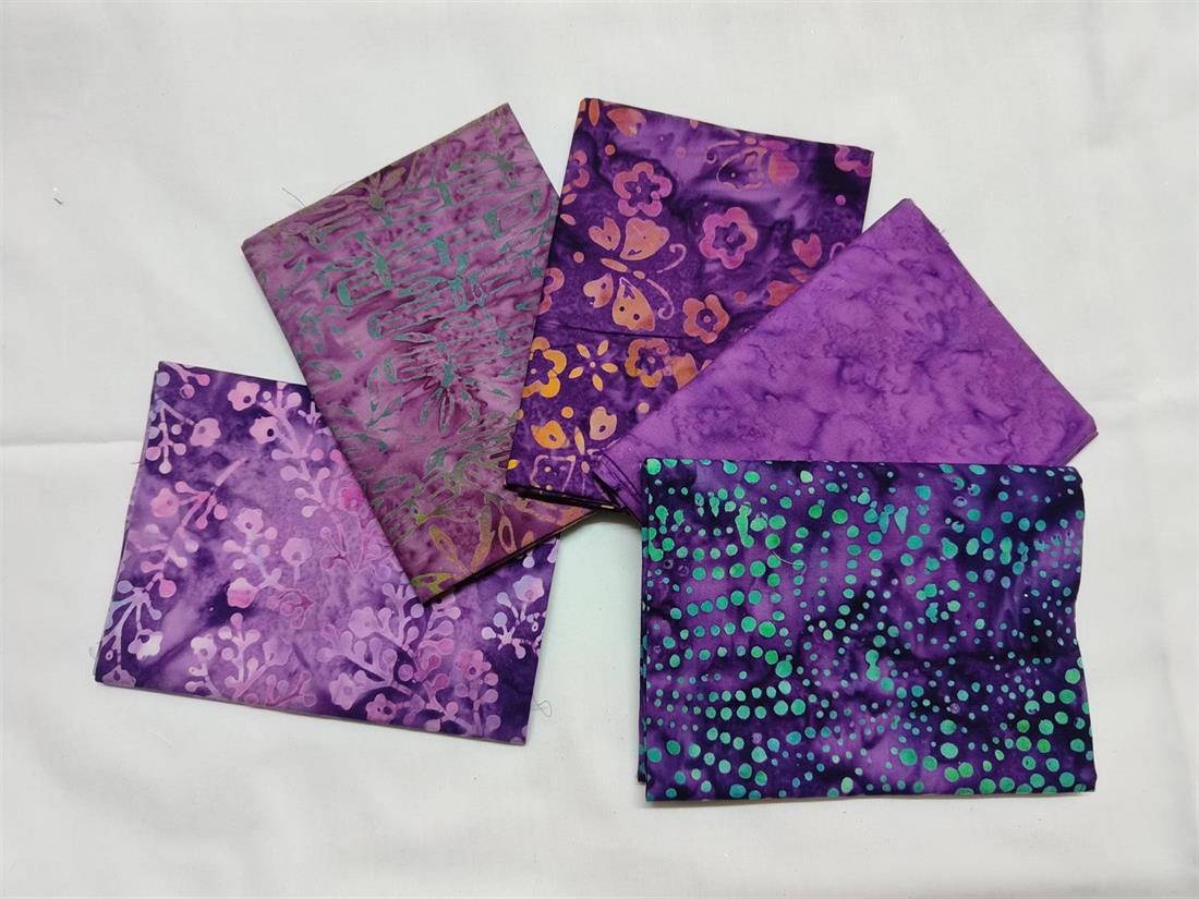 Multicolour Printed Cotton Fat Quarter Bundle
