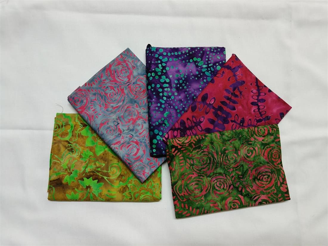 Multicolour Printed Cotton Fat Quarter Bundle