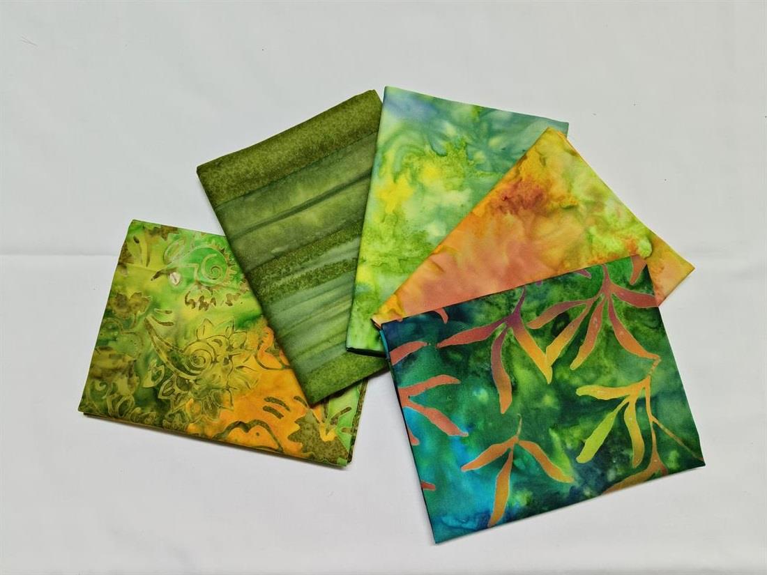 Multicolour Printed Cotton Fat Quarter Bundle