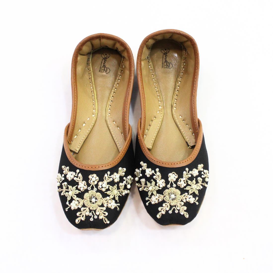 Black Ladies' Shoes