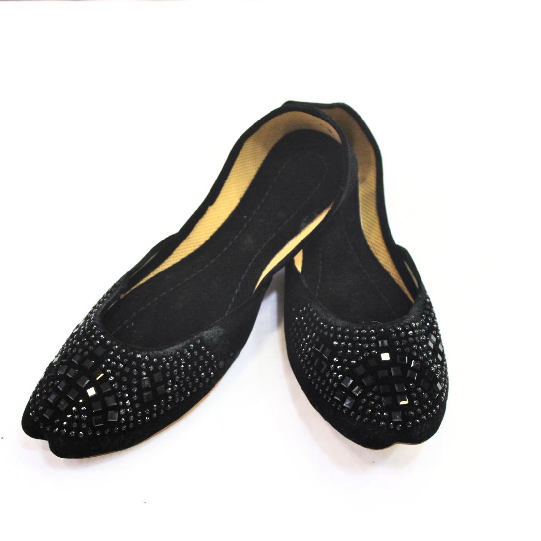 Black Ladies' Shoes