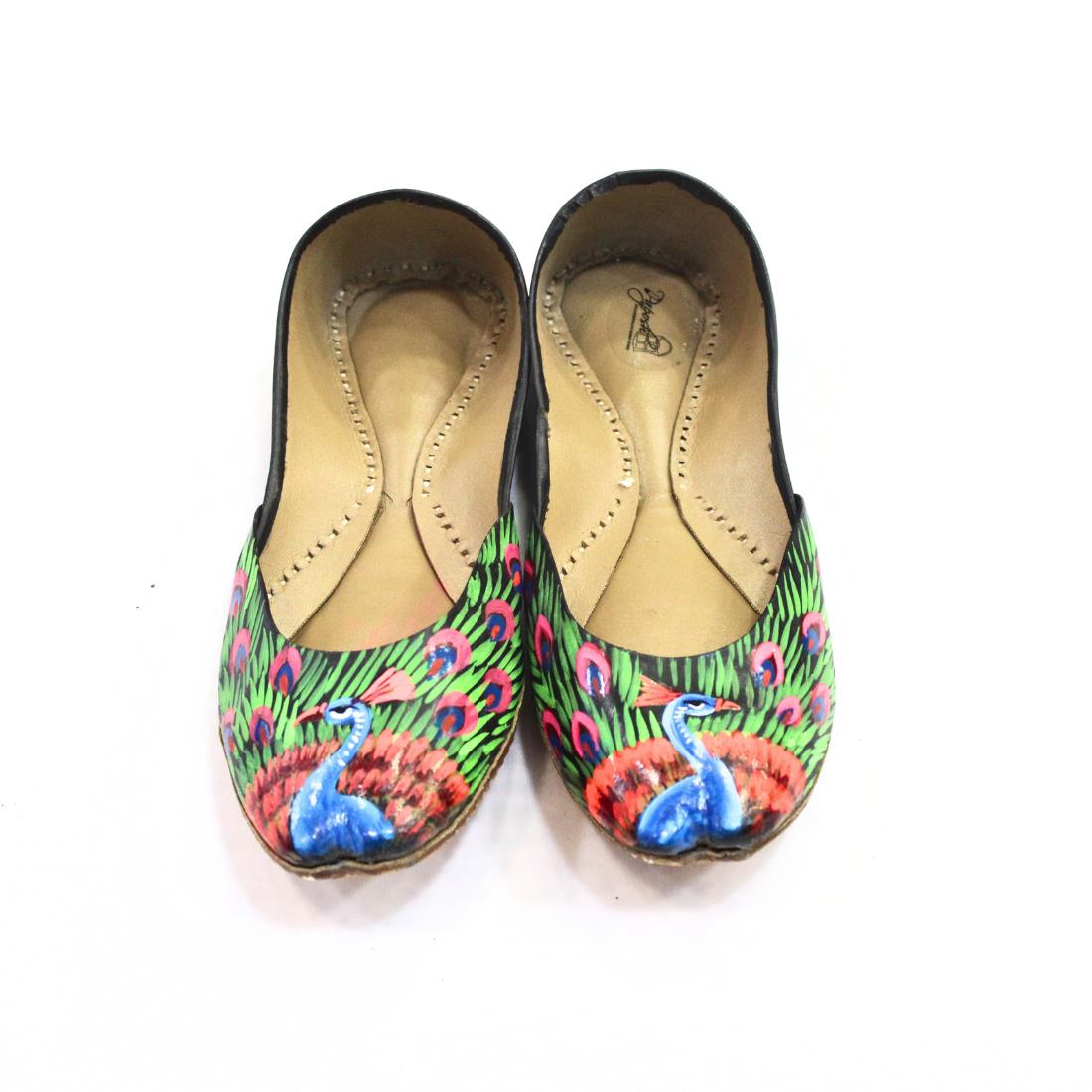 Black Ladies' Shoes