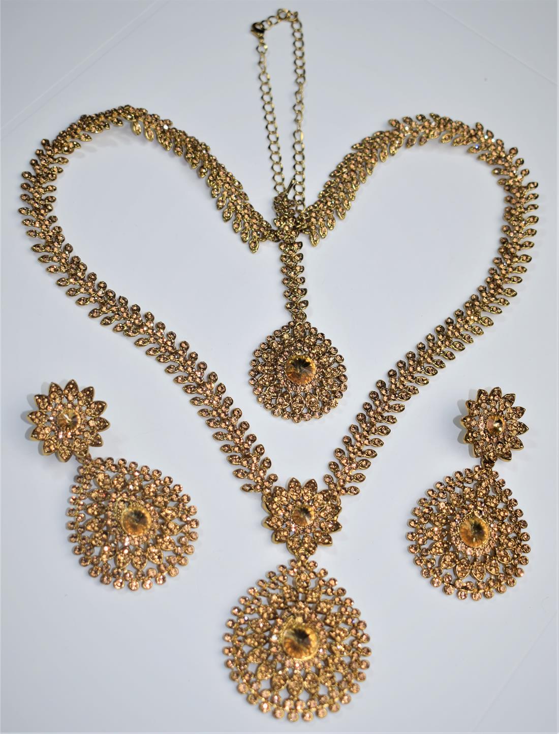 Gold Mala Earrings Tikka Set