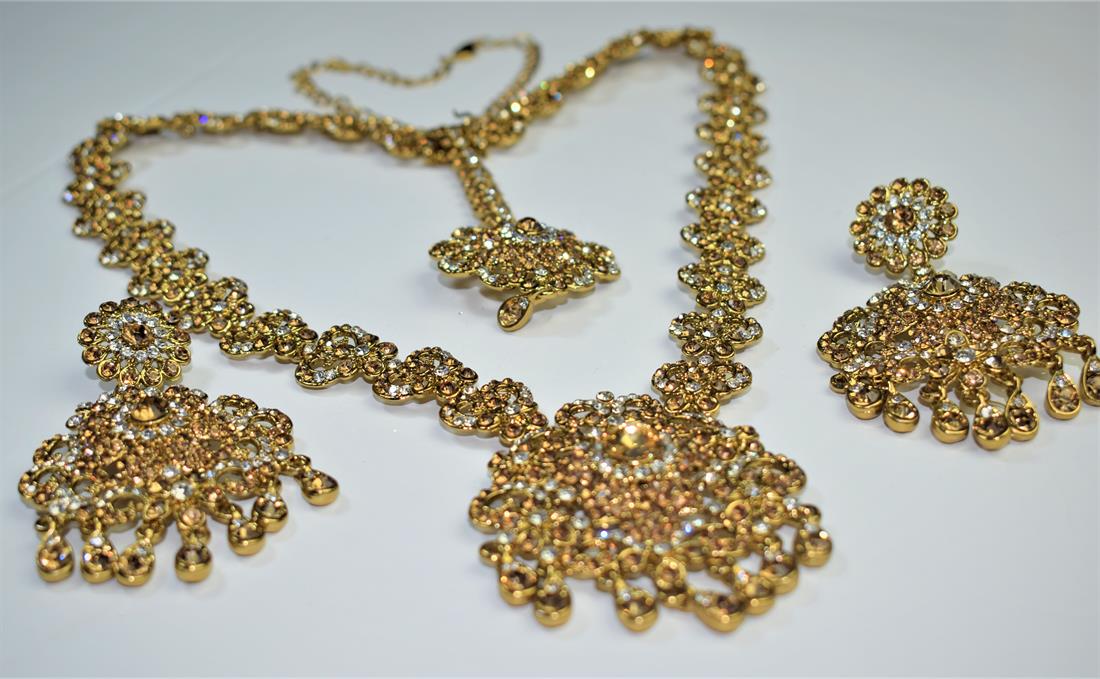 Gold Mala Earrings Tikka Set