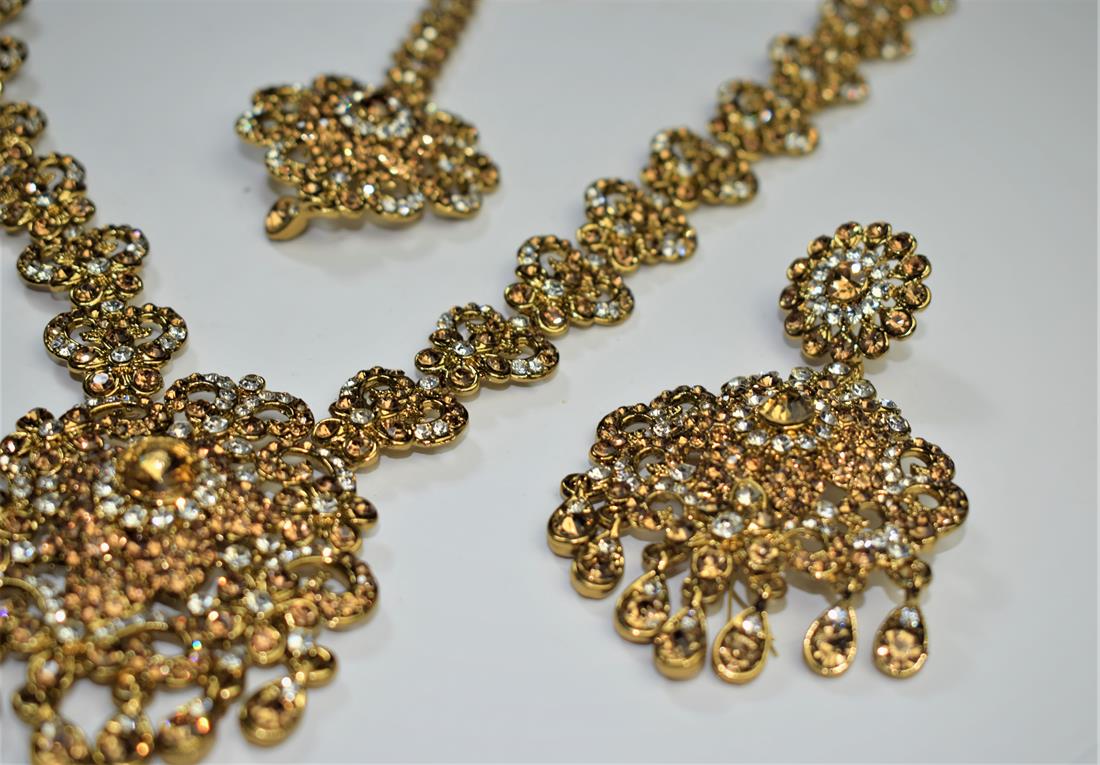 Gold Mala Earrings Tikka Set