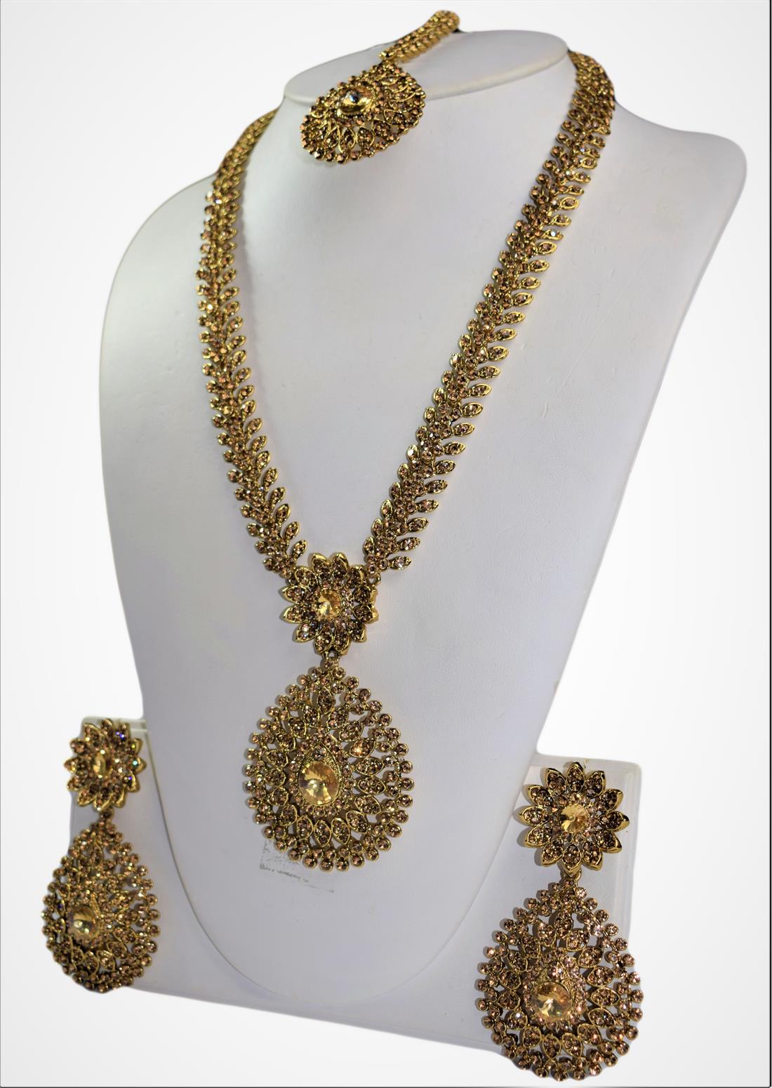 Light Brown Mala Earrings Tikka Set
