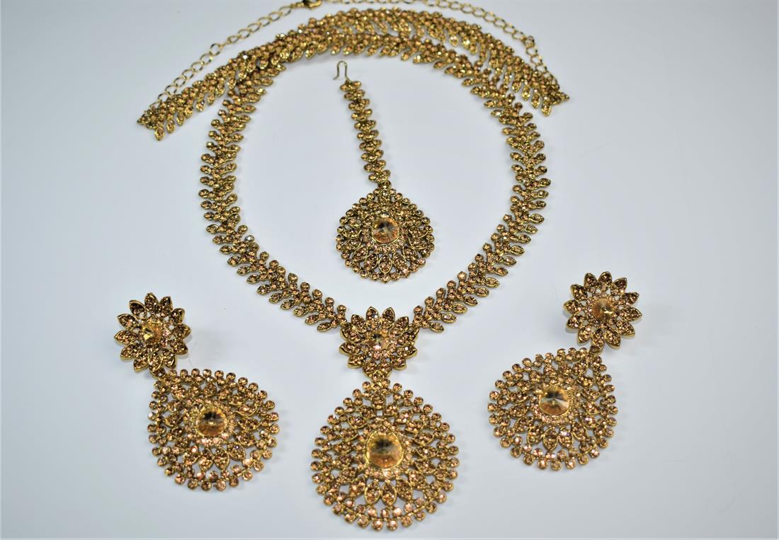 Light Brown Mala Earrings Tikka Set
