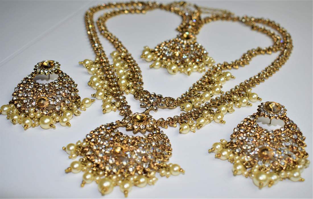 Gold & Silver Mala Earrings Tikka Set
