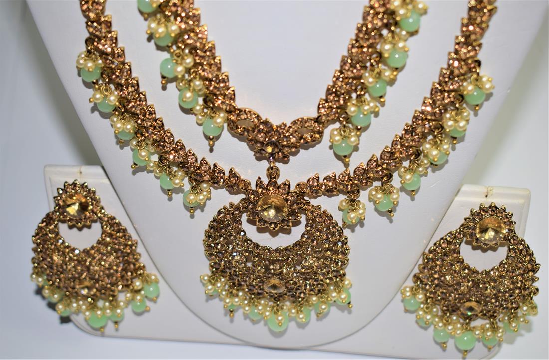 Gold Mala Earrings Tikka Set