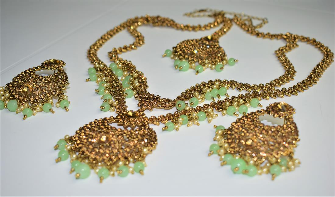 Gold Mala Earrings Tikka Set