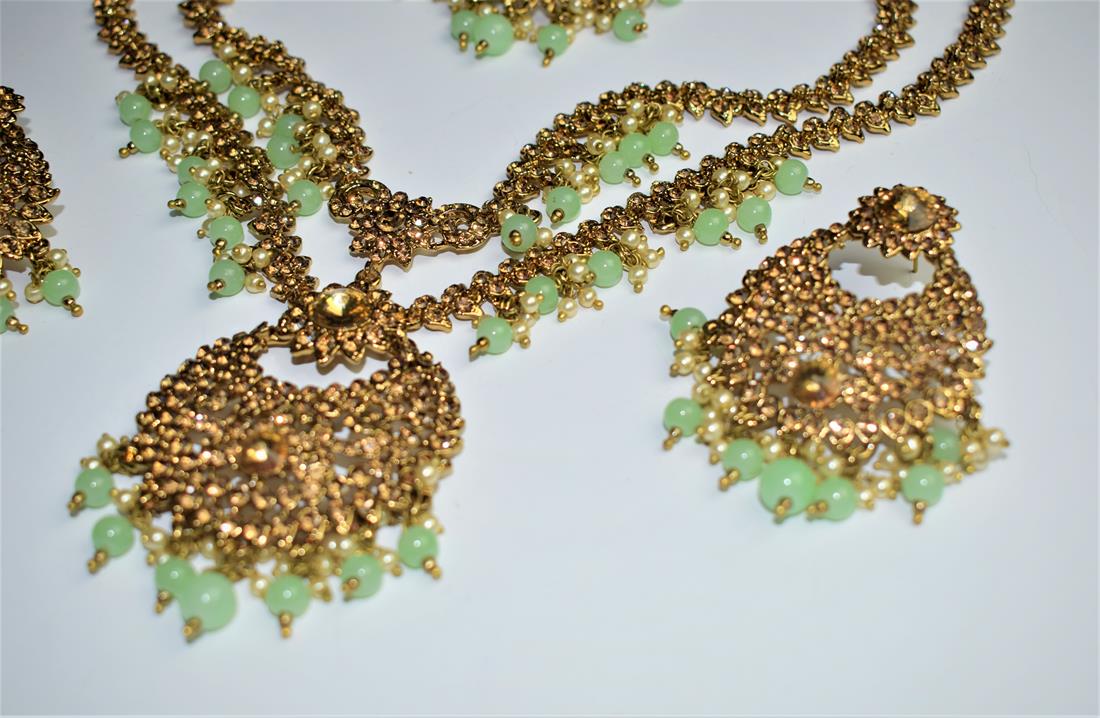 Gold Mala Earrings Tikka Set