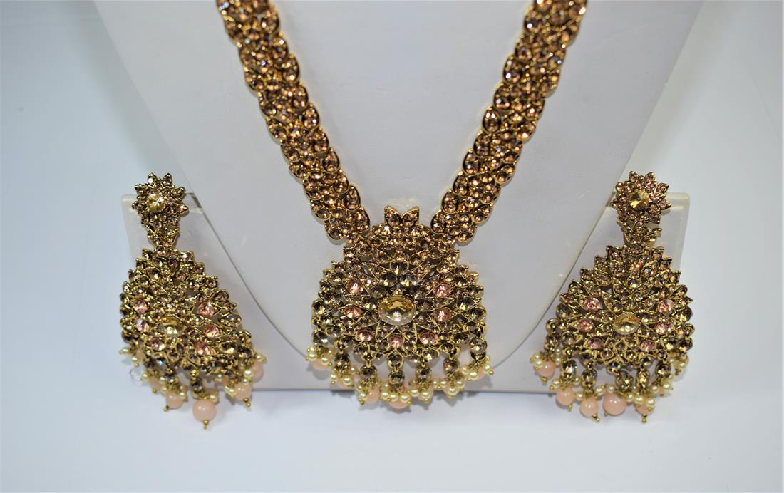 Gold Mala Earrings Tikka Set