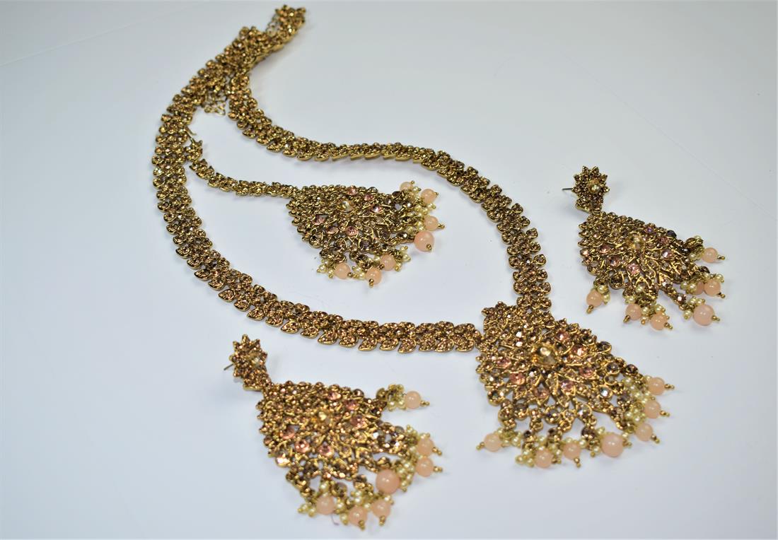 Gold Mala Earrings Tikka Set