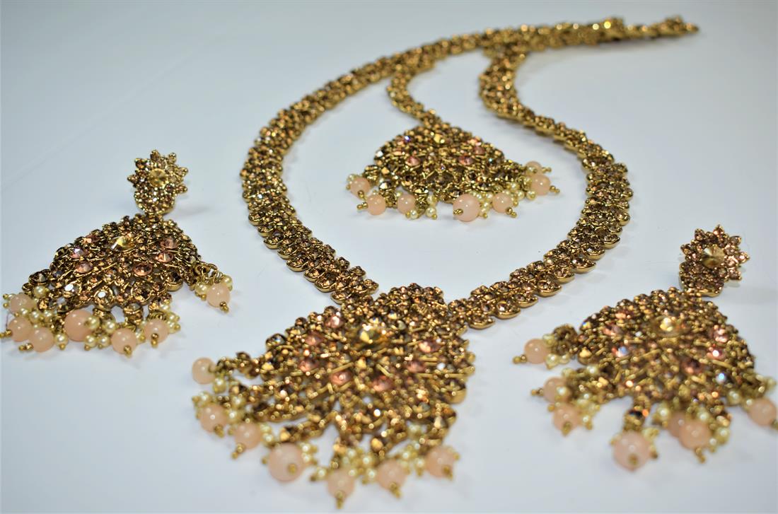 Gold Mala Earrings Tikka Set