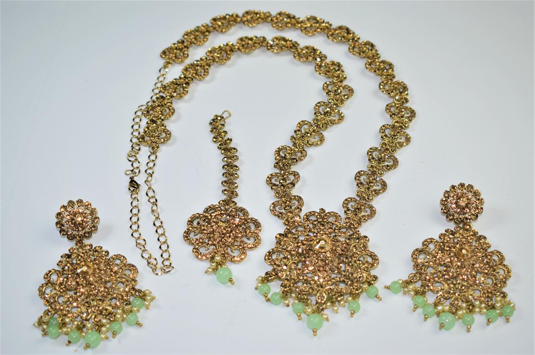 Gold Mala Earrings Tikka Set