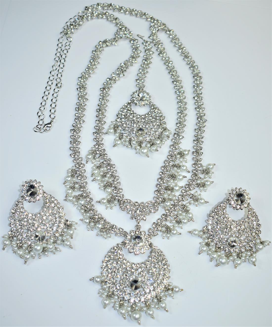 Silver Mala Earrings Tikka Set