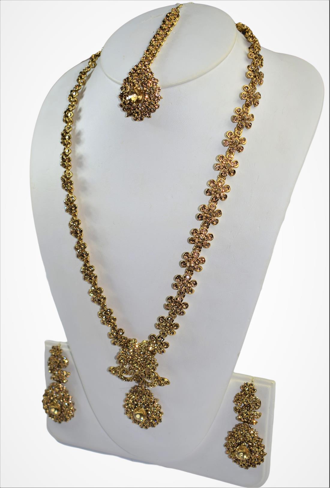 Light Brown Mala Earrings Tikka Set