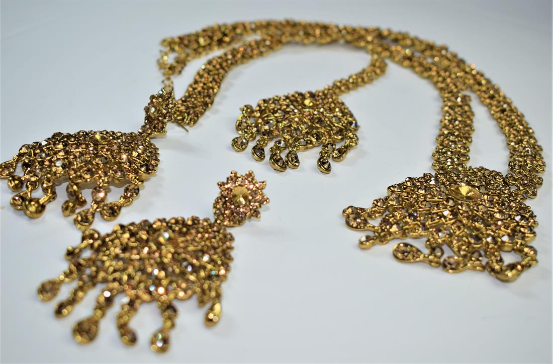 Gold Mala Earrings Tikka Set