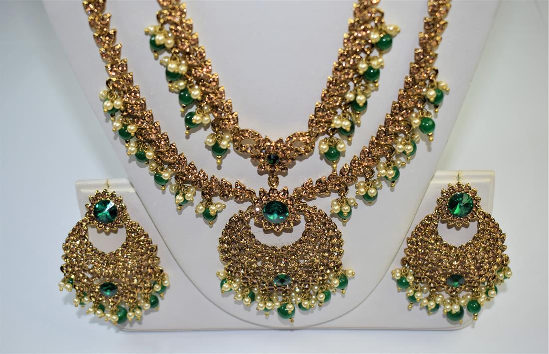 Gold & Green Mala Earrings Tikka Set