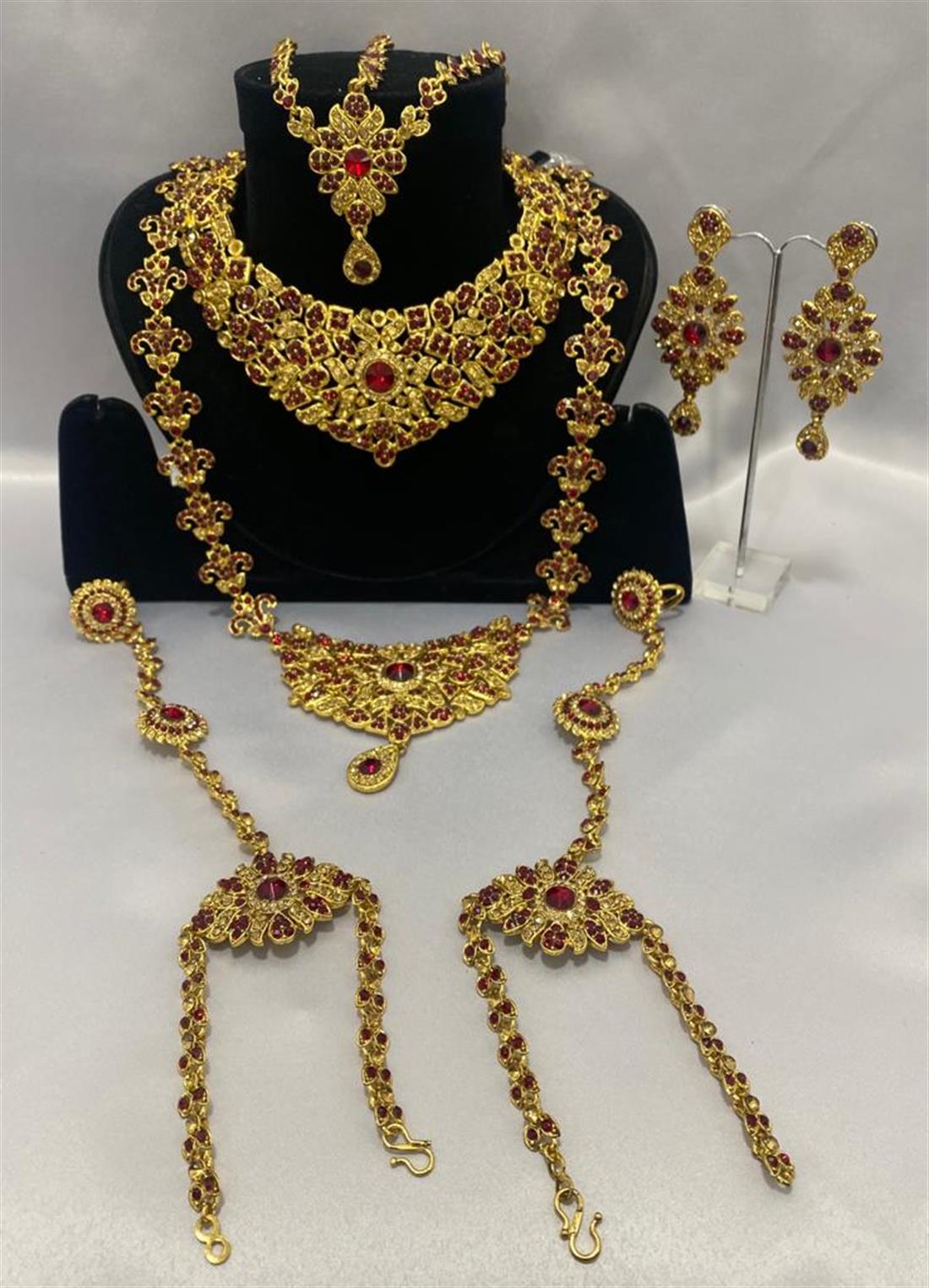Gold & Red Stunning Bridal Necklace Set.