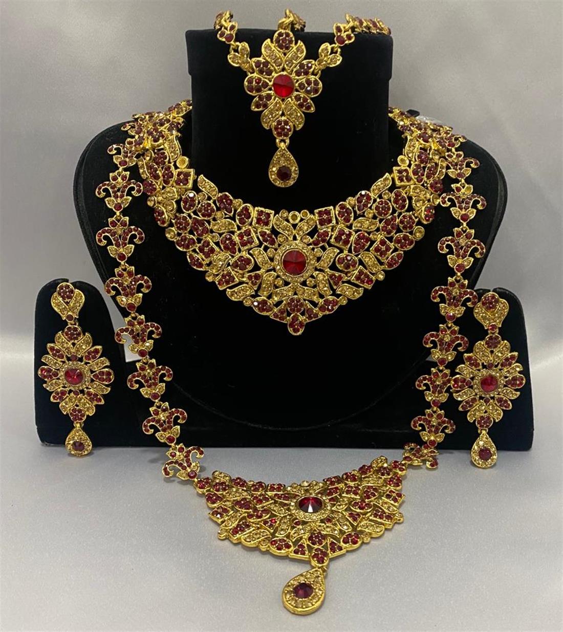 Gold & Red Stunning Bridal Necklace Set.