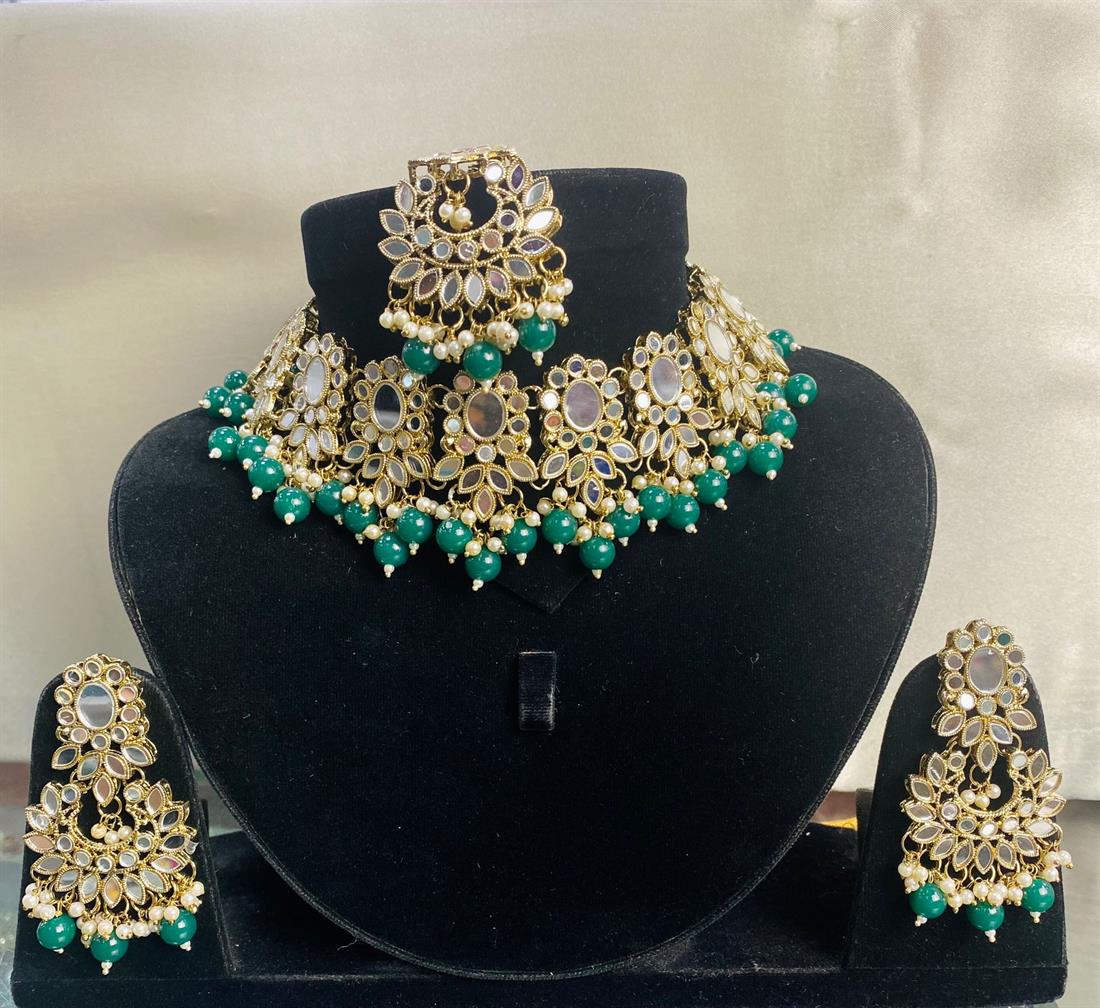 Green Necklace Sets