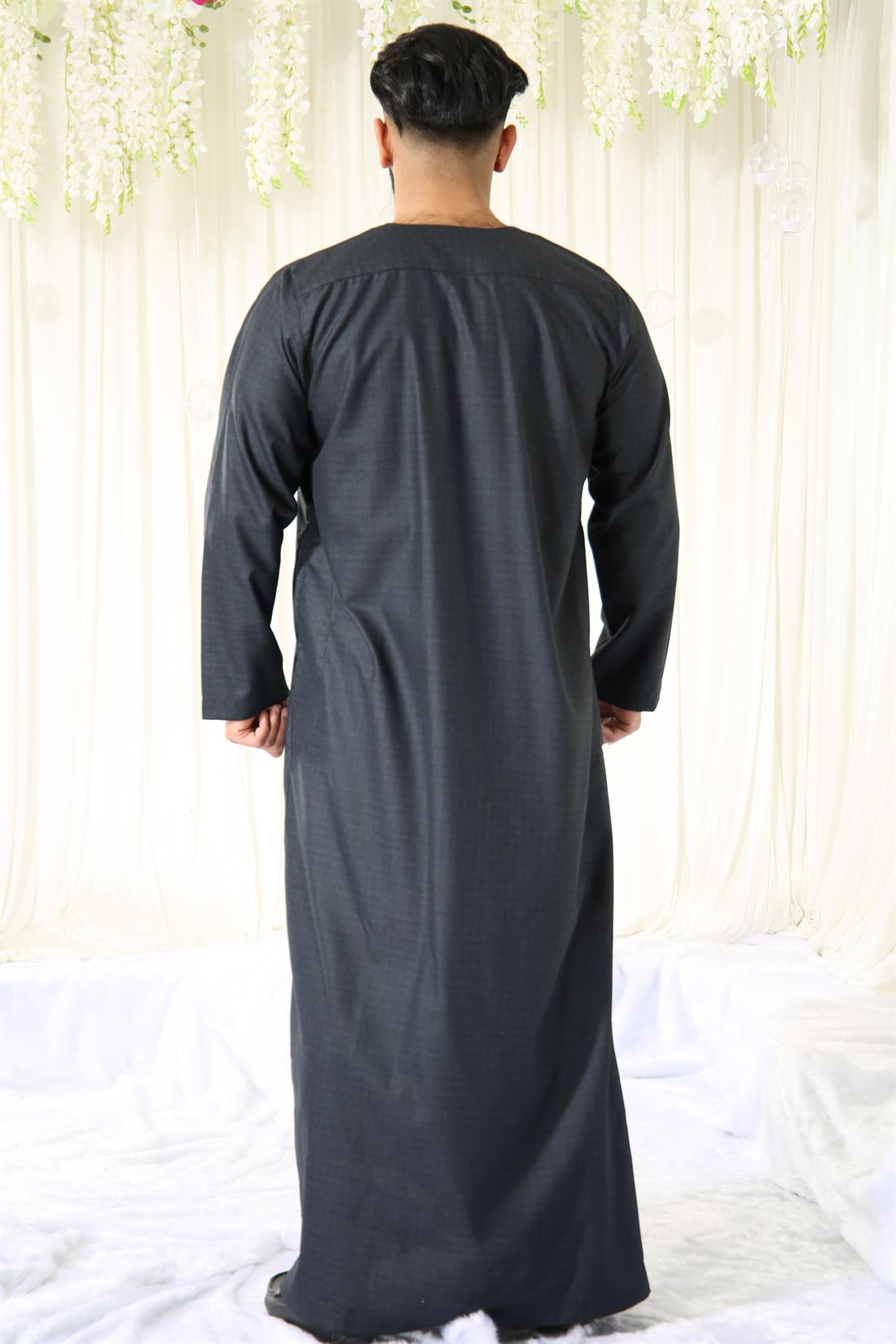 Mens Jubba in Polyester Viscose with Machine Embroidery