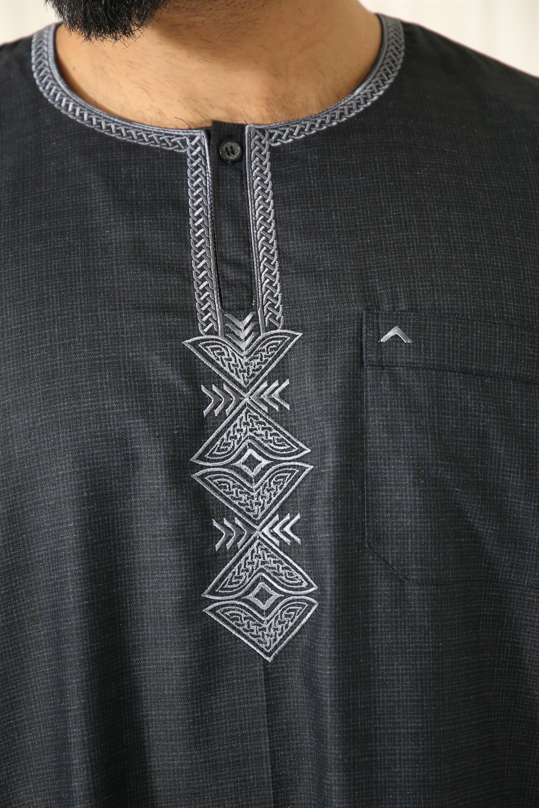 Mens Jubba in Polyester Viscose with Machine Embroidery
