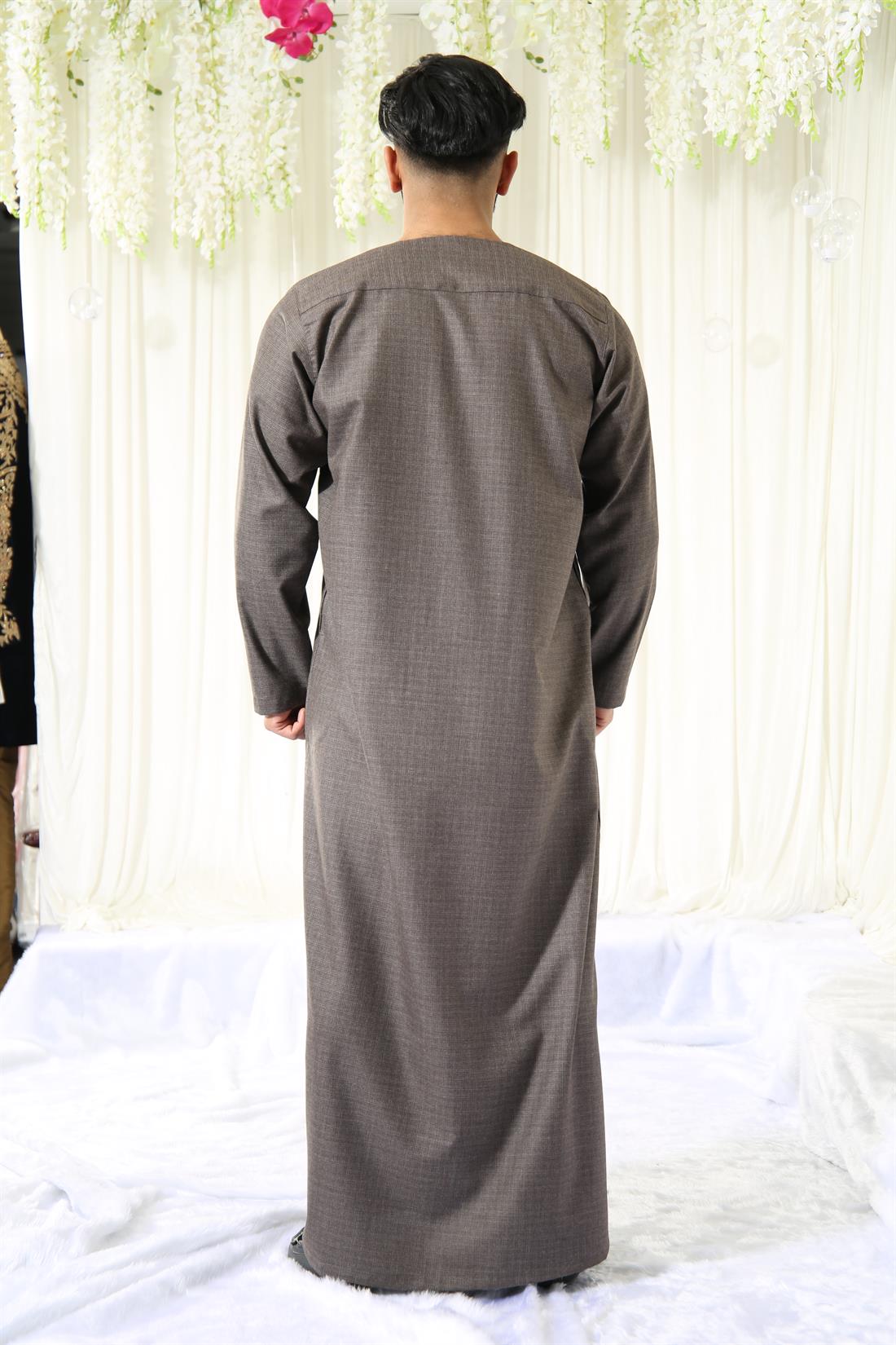 Mens Jubba in Polyester Viscose with Machine Embroidery