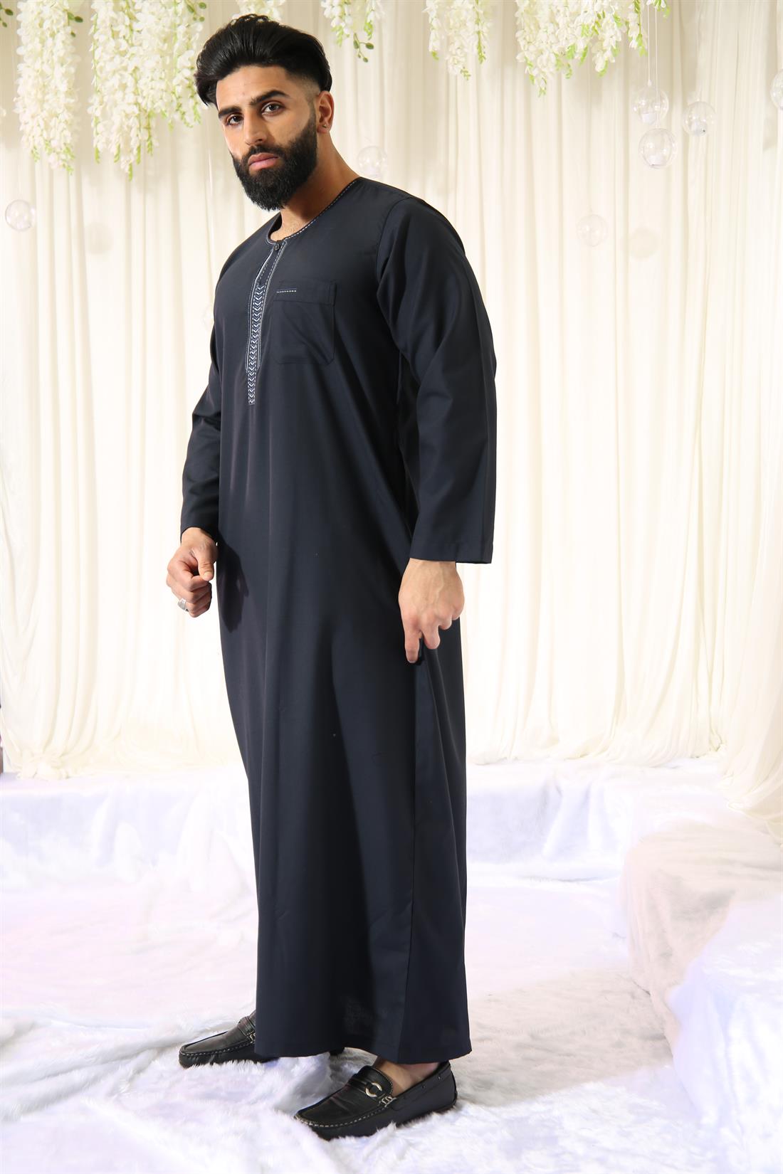 Mens Jubba in Polyester Viscose with Machine Embroidery