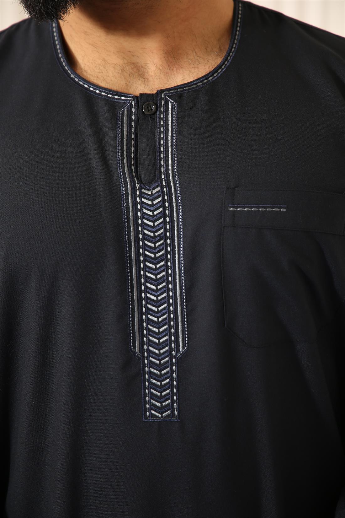 Mens Jubba in Polyester Viscose with Machine Embroidery