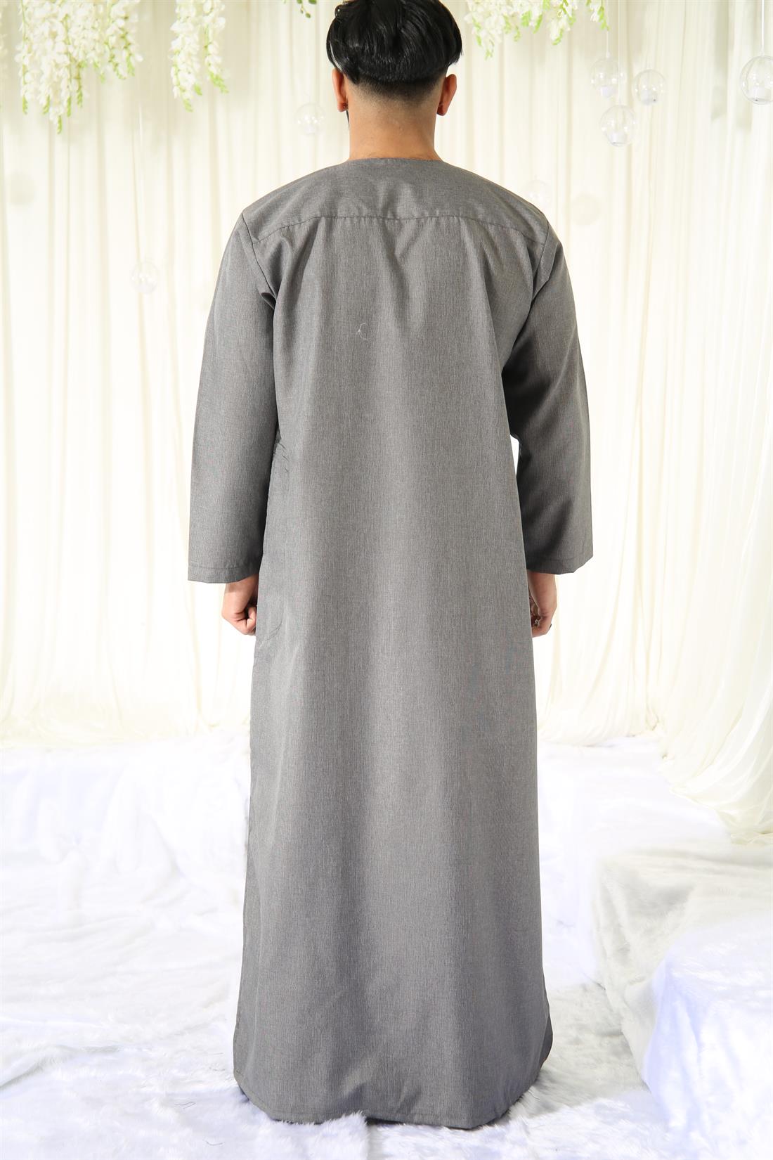 Mens Jubba in Polyester Viscose with Machine Embroidery