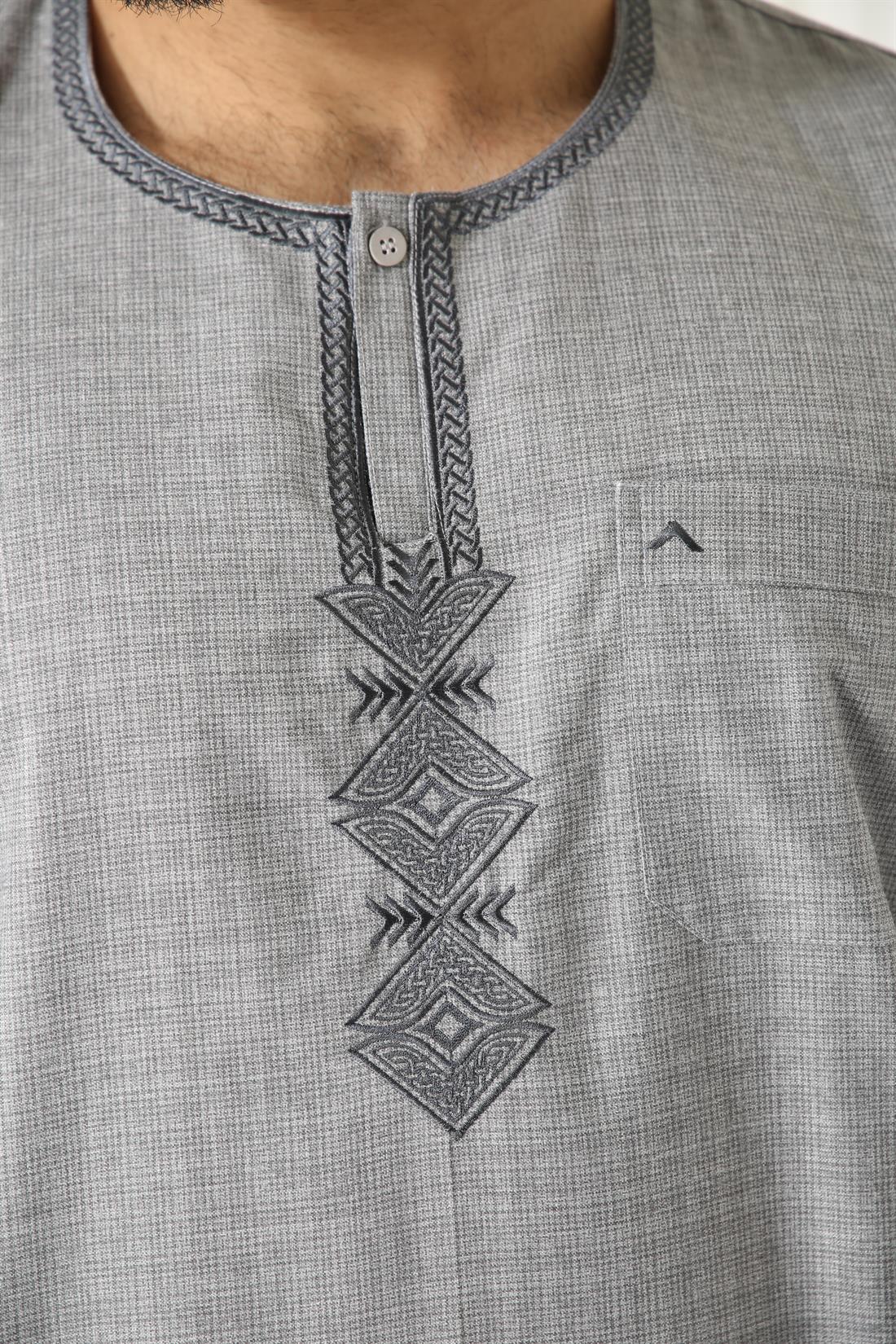 Mens Jubba in Polyester Viscose with Machine Embroidery
