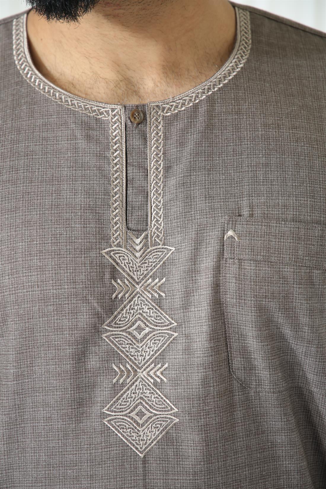 Mens Jubba in Polyester Viscose with Machine Embroidery