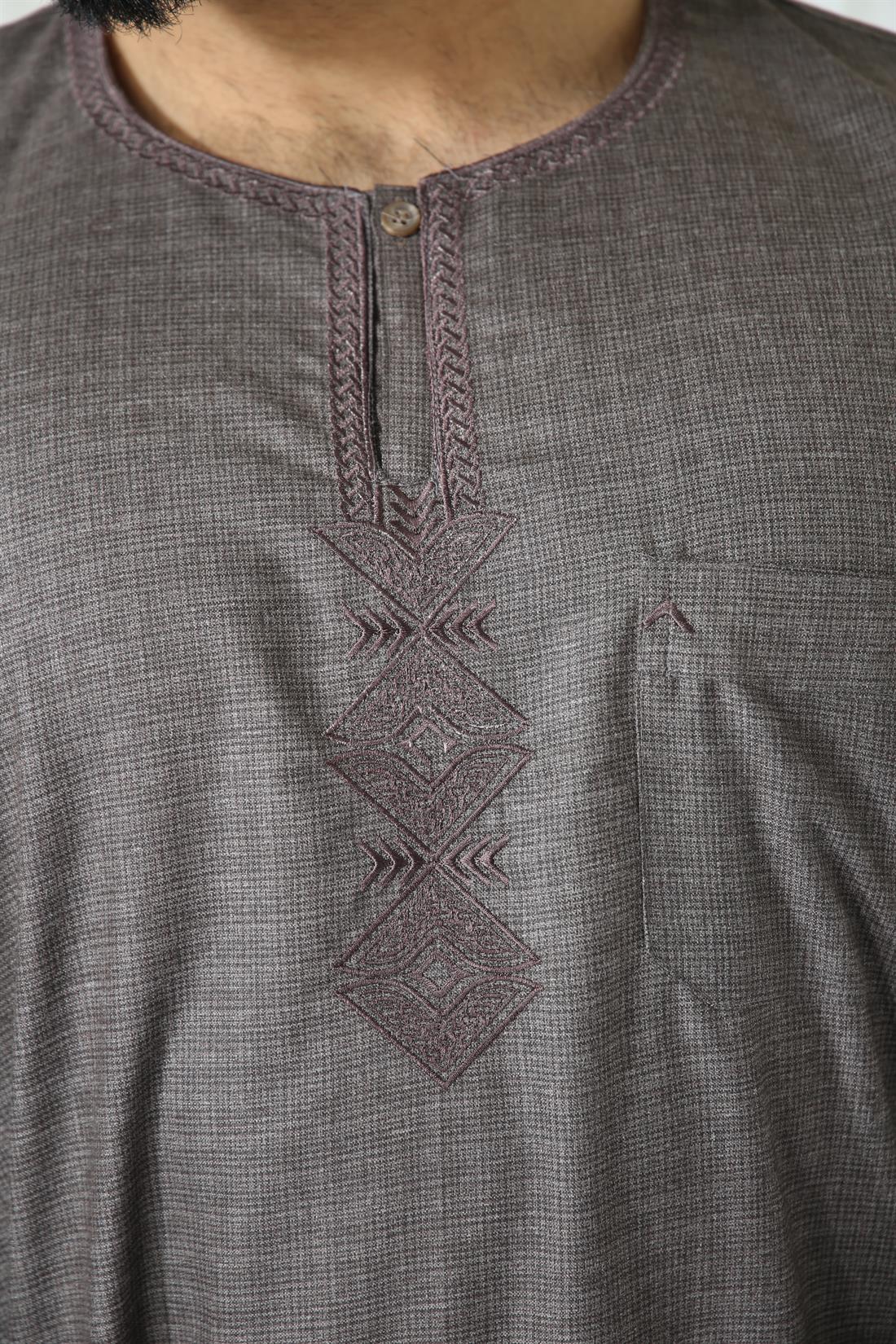 Mens Jubba in Polyester Viscose with Machine Embroidery