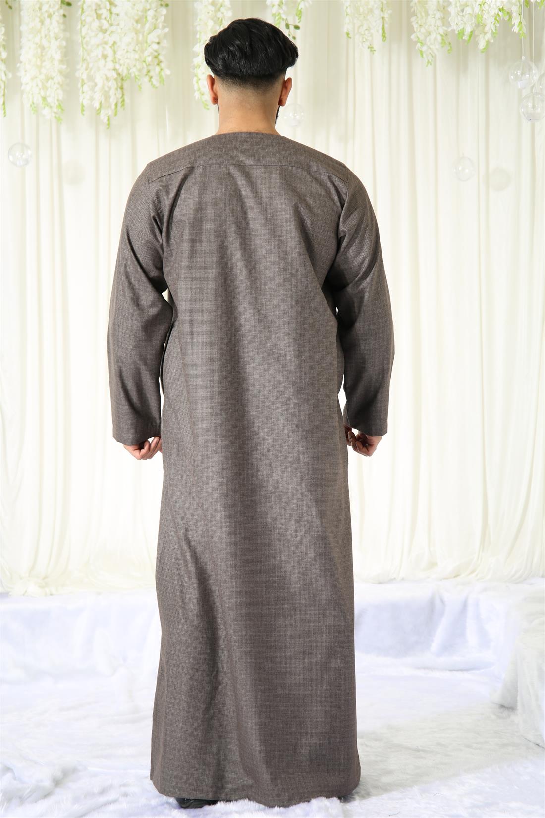 Mens Jubba in Polyester Viscose with Machine Embroidery