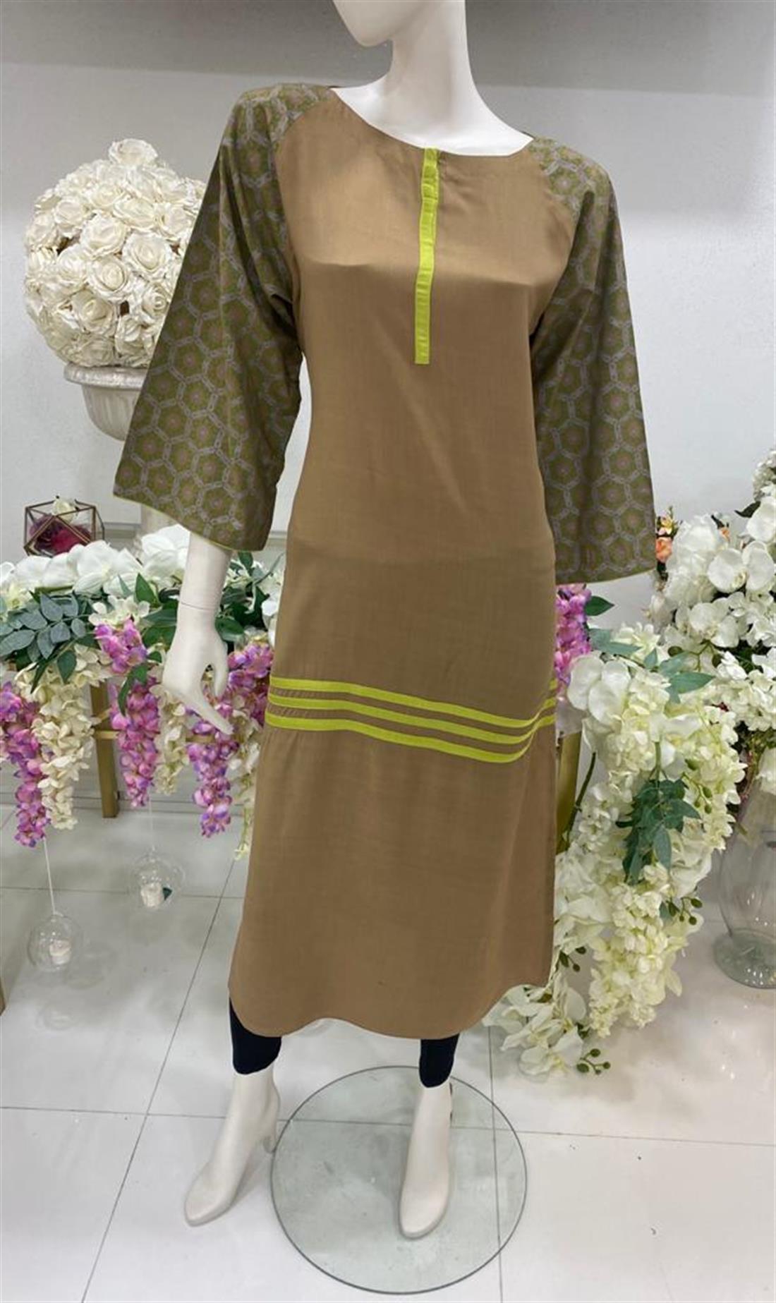 Caramel Brown Linen Straight Embroidered Kameez