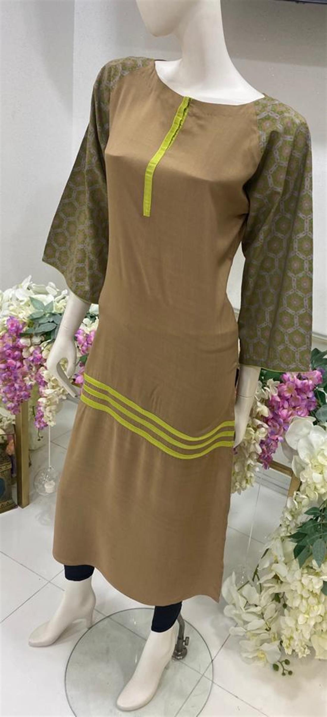 Caramel Brown Linen Straight Embroidered Kameez