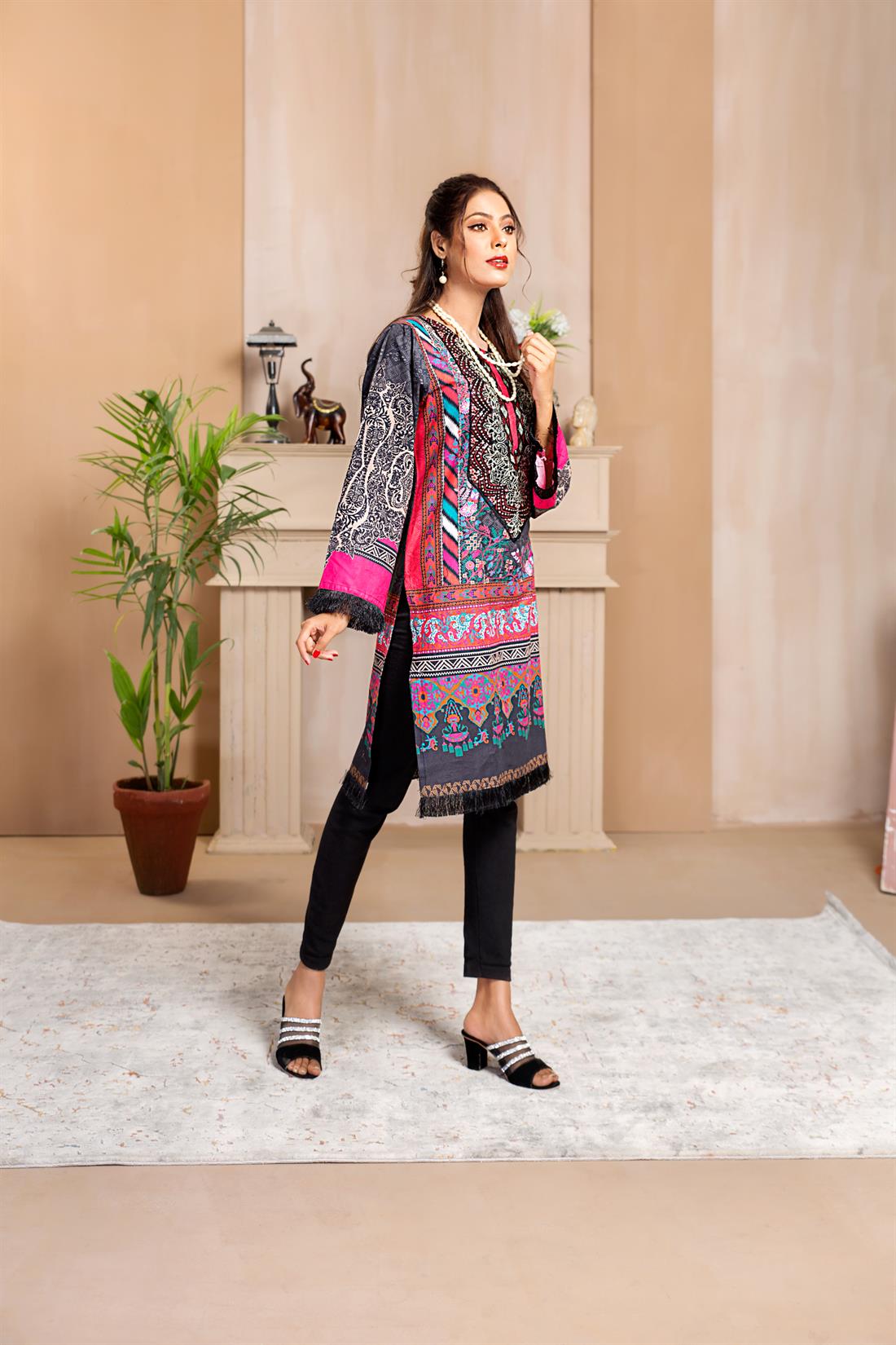 Black & Pink Black/Pink Printed Readymade Embroidered Kurta