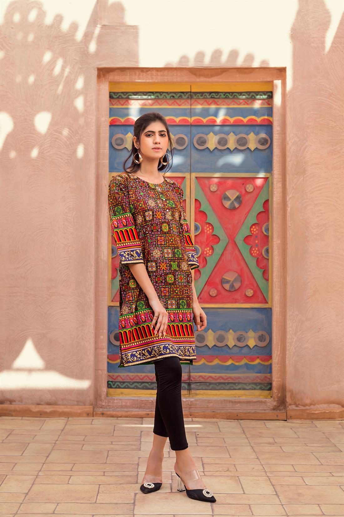 Multicolour Traditional Printed Kurta with Pearl Button