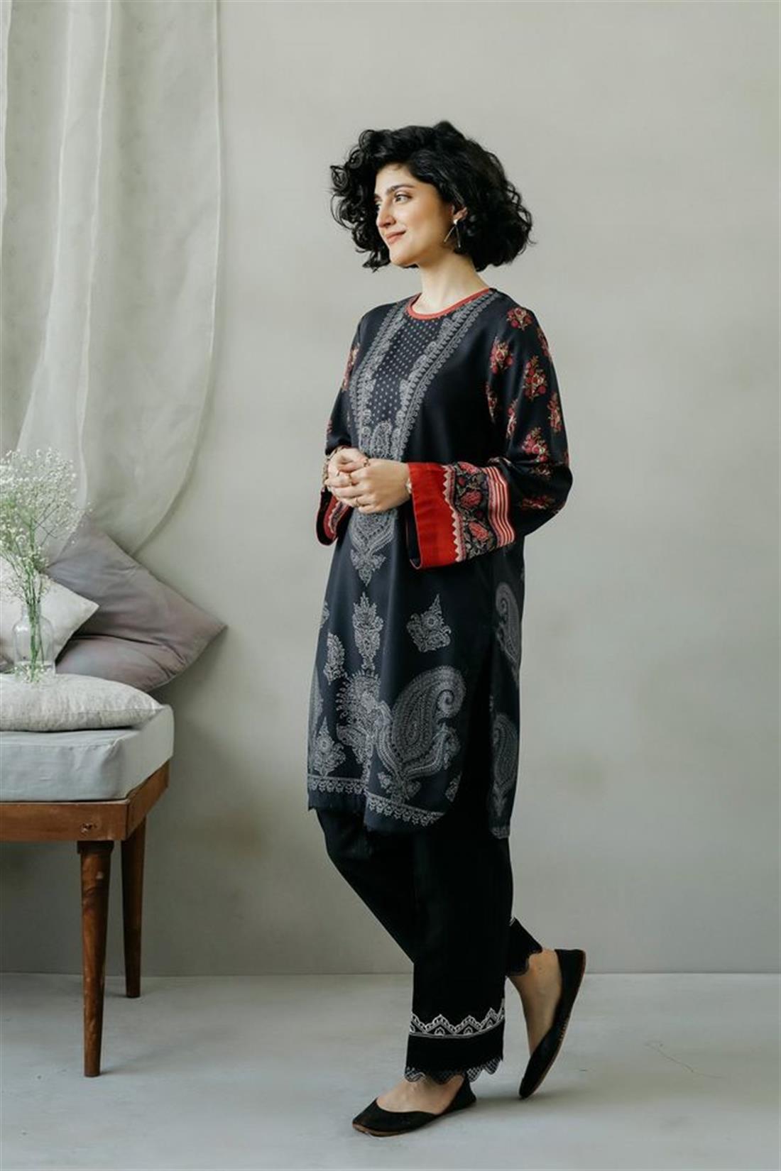 Black Printed Ethnic Designer Ladies Ready to Wear Suits