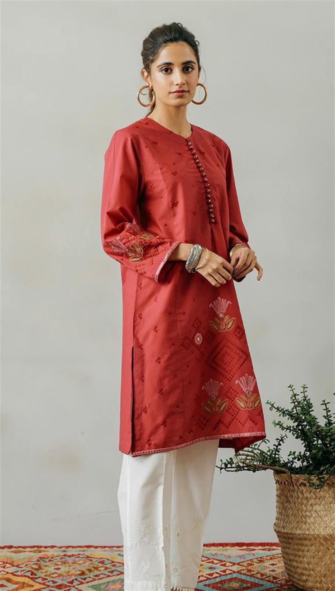Magenta Pink Embroidered Ladies Readymade Rendered Lawn Shirt