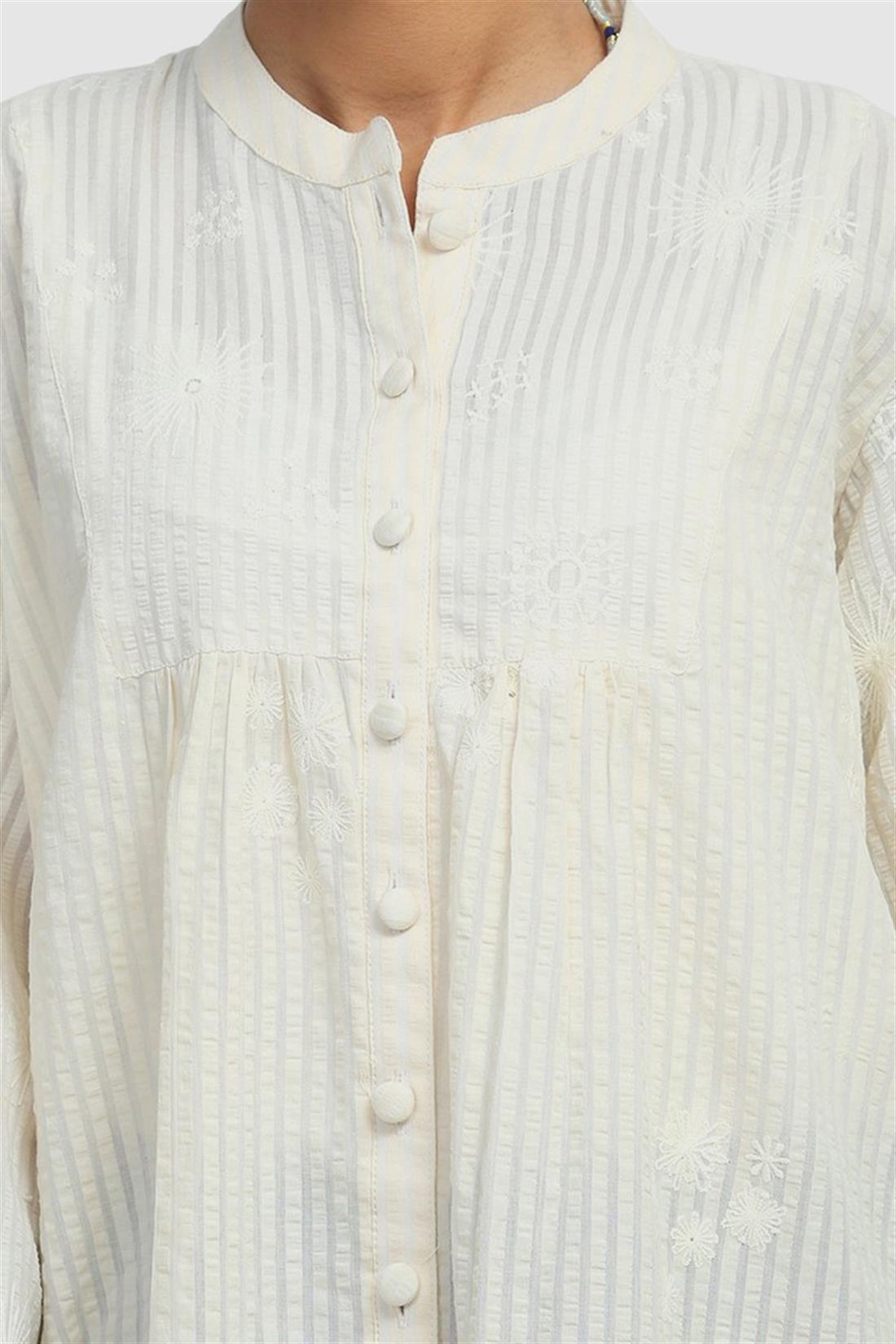 Off White Embroidered Lawn Generation