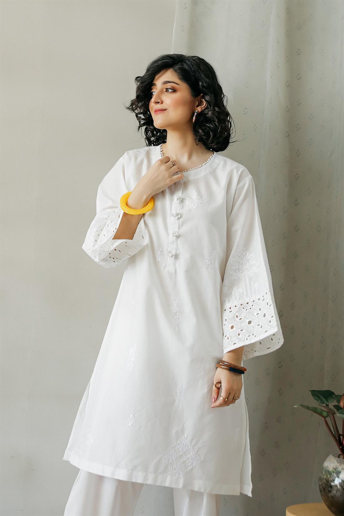 White Lawn Ethnic Designer Ladies Ready to Wear Suits