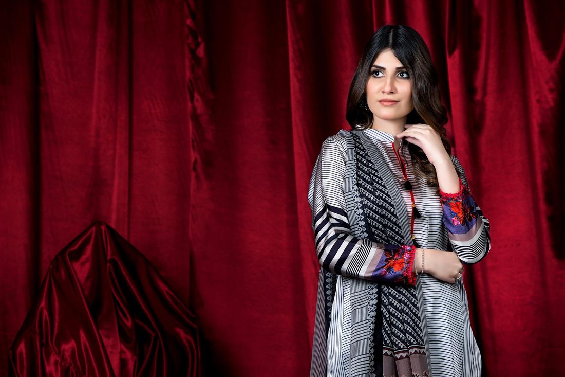 Pale Grey Pale/Grey Printed Charmuse Silk Shirt & Dupatta